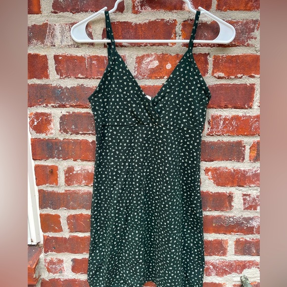 Brandy Melville Dresses & Skirts - NWT Brandy Melville dark green floral cross front spaghetti strap mini dress S